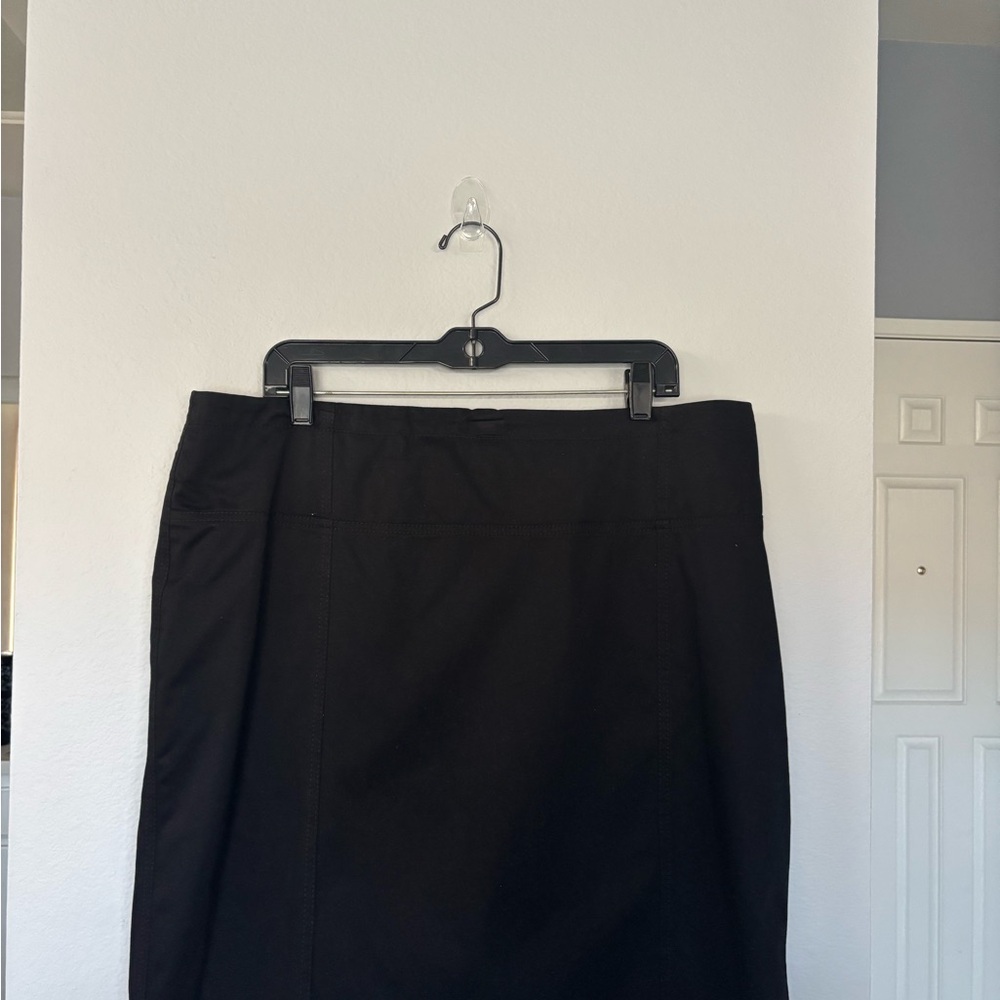 Anne Klein Classic Black Pencil Skirt